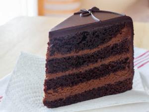 st-louis-catering-chocolate-cake